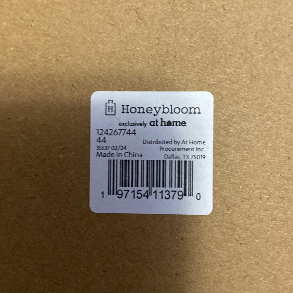 NWOT Honeybloom pictures. Lot of 2. - Picture 5 of 6